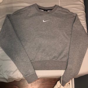 Nike medium cropped crew neck.